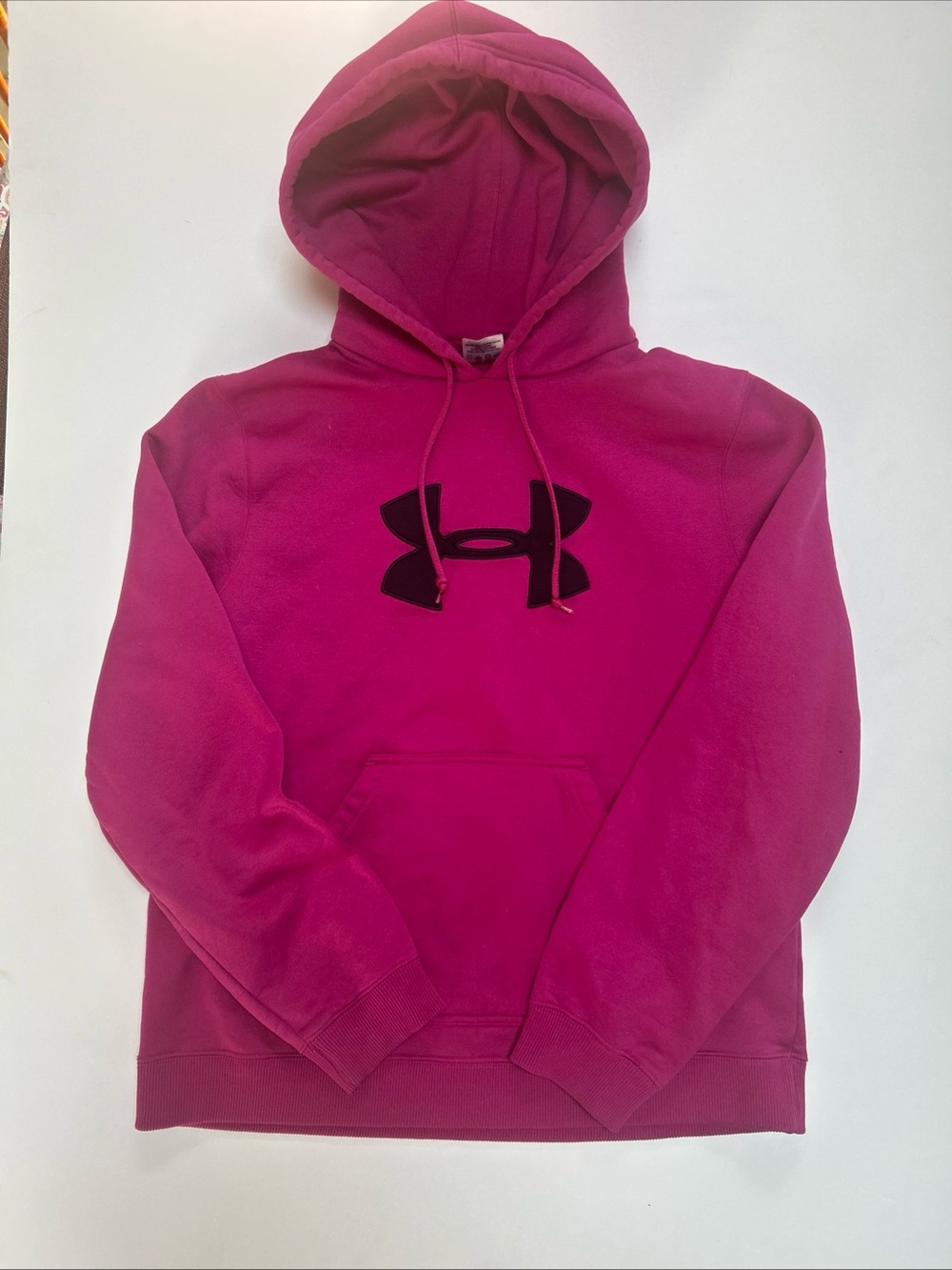 Under Armour Women’s Fuchsia Pink Hooded  Sweatshirt Size Medium